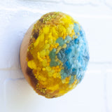 Midi Puff in Olive Wood Frame | Blue + Yellow