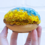 Midi Puff in Olive Wood Frame | Blue + Yellow